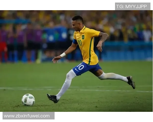 卫衣风潮下的足球明星们有哪些值得关注的时尚代表和他们的独特风格